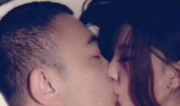 女女接吻视频,女女接吻视频中的温馨与感动